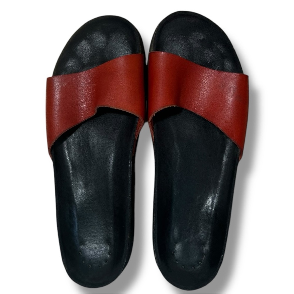 Mephisto Leather Slide Sandals – Classic Comfort with Timeless Style